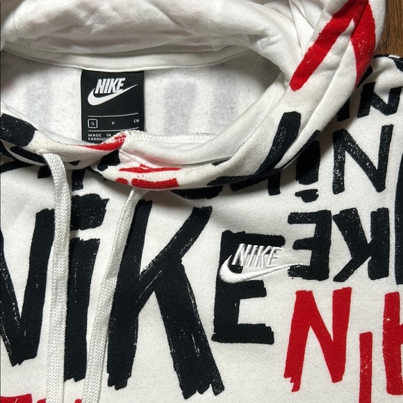 Men’s S Nike Sportswear Hoodie White Black and Red Nike All Over - Picture 6 of 6